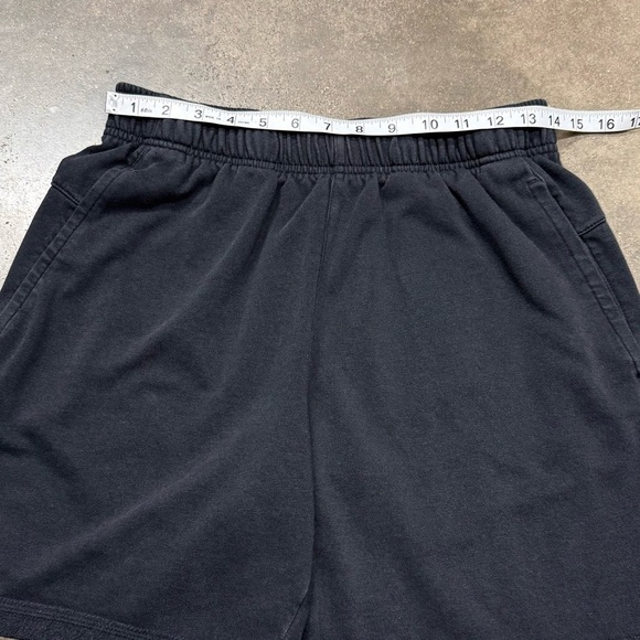 Nike Yoga Therma-FIT Core Shorts Black Iron Grey | Dri-FIT Warm Training - Picture 6 of 10